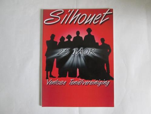 silhouet 25 jaor venlose tenielvereiniging venlo boek, Boeken, Geschiedenis | Stad en Regio, Gelezen, 20e eeuw of later, Ophalen of Verzenden