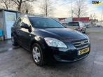 Kia Cee'd Sporty Wagon 1.4 X-tra ISG, Voorwielaandrijving, Start-stop-systeem, Stof, Gebruikt