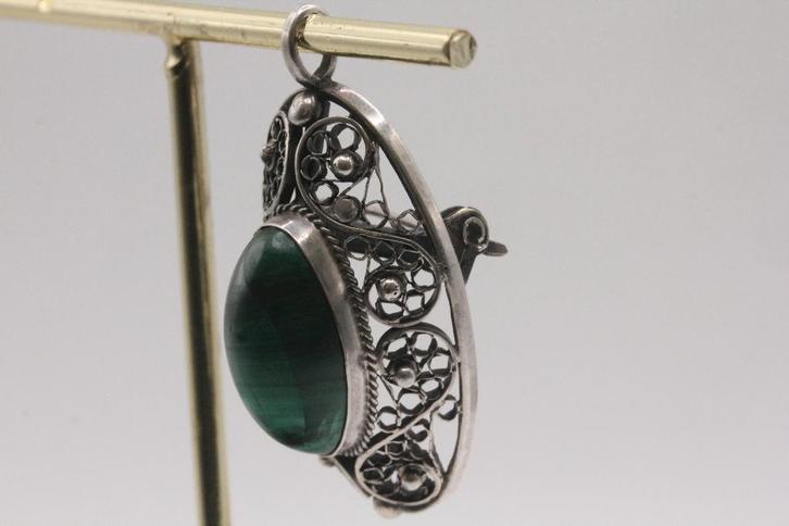 Vintage hanger broche mat malachiet steen, Sieraden, Tassen en Uiterlijk, Antieke sieraden, Hanger, Overige materialen, Ophalen of Verzenden