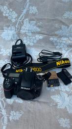 Nikon D600 body met diverse accessoires, Spiegelreflex, Ophalen of Verzenden, Zo goed als nieuw, Nikon