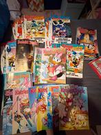 Donald Duck (extra) en Katrien Duck stripboeken, Europa, Ophalen of Verzenden, Zo goed als nieuw, Meerdere comics
