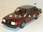 Volvo 240. GLT. Stahlberg donker rood metallic 1:20 i.g.st., Hobby en Vrije tijd, Modelauto's | Overige schalen, Ophalen of Verzenden