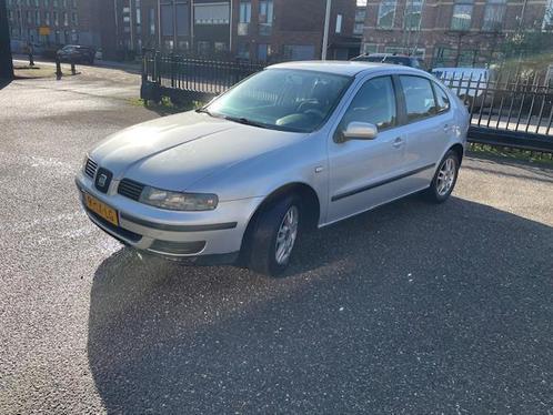 Seat Leon 1.6-16V Stella! Airco! 220 DKM NAP!, Auto's, Seat, Bedrijf, Te koop, Leon, ABS, Airbags, Airconditioning, Centrale vergrendeling