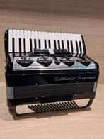 Settimio Soprani III/96 Sordine occasion accordeon 3-korig, Overige merken, Gebruikt, 96-bas, Met riemen