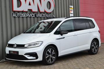 Volkswagen Touran 1.5 TSI DSG Highline R-Line LED/ACC/Keyles beschikbaar voor biedingen