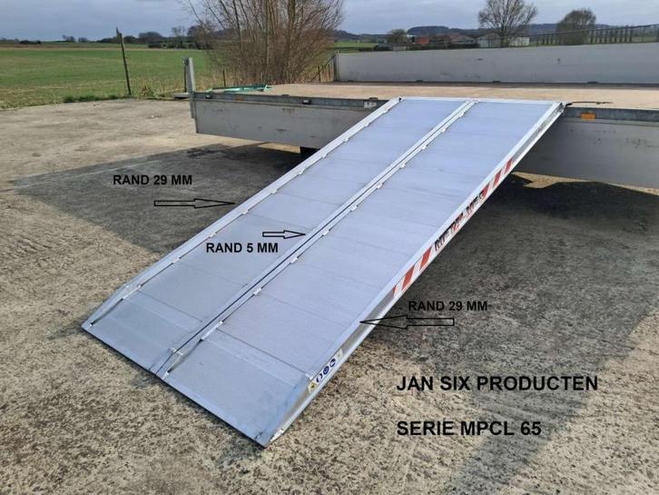 Alu. oprijplaten 2400 x 500 cap 1300 kg / paar type MPCL, Diversen, Rolstoelen, Nieuw, Elektrische rolstoel, Ophalen