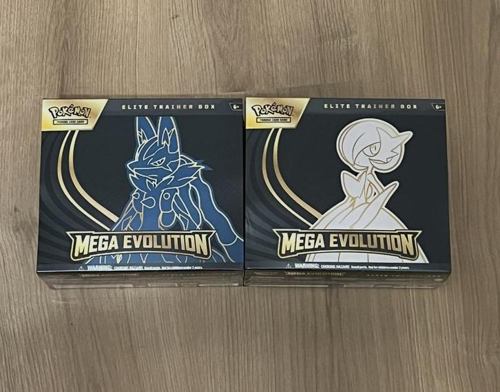 Mega evolution etb gardevoir lucario prijs p/s, Verzamelen, Speldjes, Pins en Buttons, Zo goed als nieuw, Ophalen of Verzenden