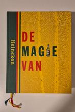 De Magie van Heineken , de geschiedenis van Heineken, Ophalen of Verzenden, Zo goed als nieuw, Reclamebord, Plaat of Schild, Heineken