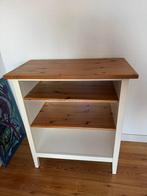 Grenen kastje, Ophalen