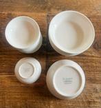 27 Porseleinen Saustips/Schaaltjes, Ophalen of Verzenden, Zo goed als nieuw, Bord(en), Effen