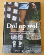 Breien - Dol op Wol - Noorse Motieven - Turid Lindeland, Gebruikt, Ophalen of Verzenden, Patroon of Boek, Nvt