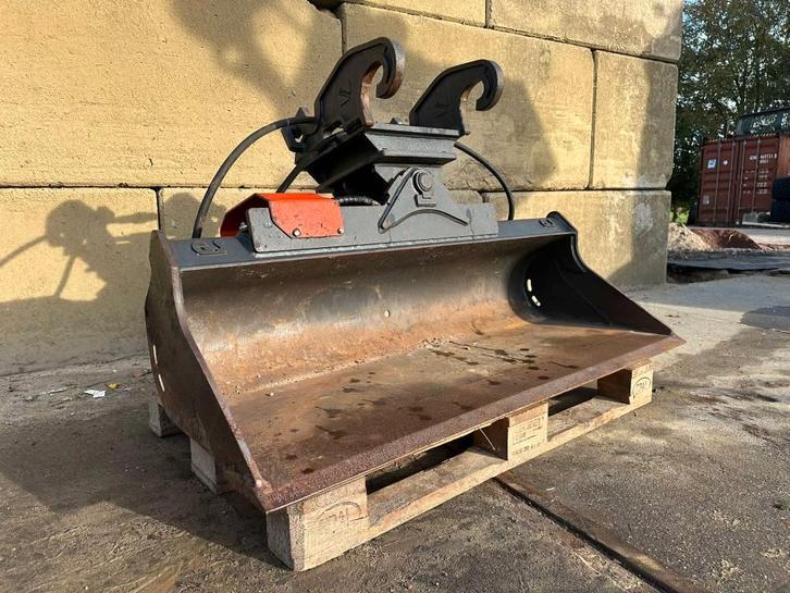 Cangini Benne CW10 2019 tiltbucket kantelbak schwenklöffel, Zakelijke goederen, Machines en Bouw | Kranen en Graafmachines, Overige typen