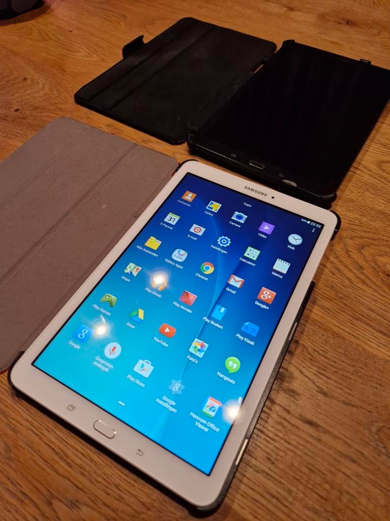2x Samsung Galaxy Tab E SM-T560 inclusief hoesjes, Ophalen of Verzenden, Gebruikt, 10 inch, 16 GB