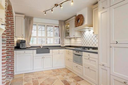 Keuken, in zeer goede staat, Huis en Inrichting, Keuken | Complete keukens, Gebruikt, Hoekkeuken, Crème, Graniet of Steen, Ophalen