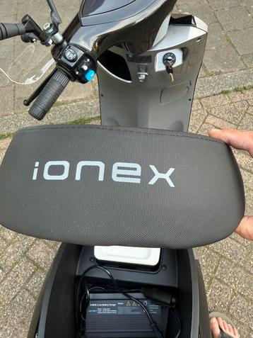 I onex te koop beschikbaar voor biedingen