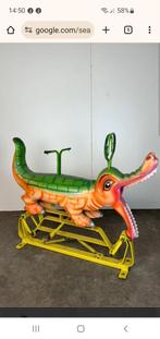 Jaren 70 bernard kindt caroussel krokodil  hout, Ophalen