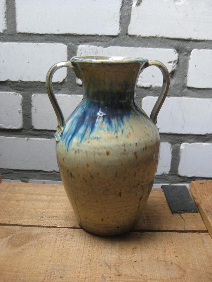 Handgemaakte beige-lichtbruin-blauwe keramieken (sier)vaas, Antiek en Kunst, Kunst | Designobjecten, Ophalen of Verzenden