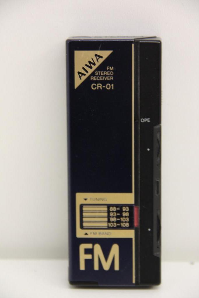 Aiwa CR-01 FM Stereo Receiver Mini Radio met oordopjes.Blauw, Audio, Tv en Foto, Radio's, Ophalen of Verzenden