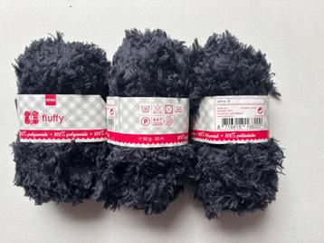 3 bollen HEMA Fluffy garen – antraciet beschikbaar voor biedingen
