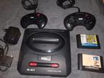 Sega Mega Drive 2 met 2 controllers en 2 spellen, Spelcomputers en Games, Spelcomputers | Sega, Met games, Mega Drive, Met 2 controllers