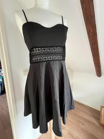 Jurk  van het merk Fashion,  maat S  zwart beschikbaar voor biedingen