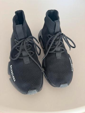 Balenciaga 30mm Speed 2 knit sneakers beschikbaar voor biedingen