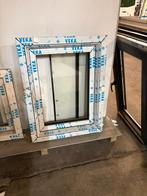 Kunststof kozijn, Doe-het-zelf en Verbouw, Kozijnen en Schuifpuien, Kunststof, Raamkozijn, Nieuw, 75 tot 150 cm