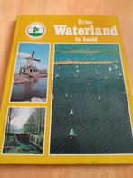 Friesland waterland, Boeken, Reisgidsen, Ophalen of Verzenden, Gelezen
