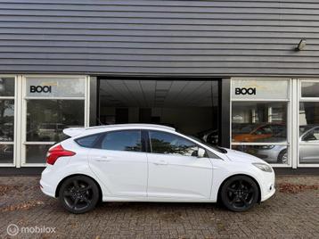 Ford Focus 1.6 EcoBoost Titanium SPORT beschikbaar voor biedingen