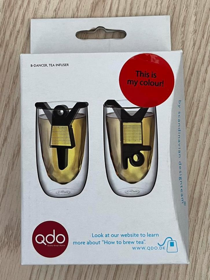 Qdo thee-ei - Beeakdancers rood - NIEUW, Huis en Inrichting, Keuken | Keukenbenodigdheden, Nieuw, Ophalen of Verzenden