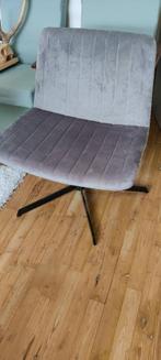 2x Grijze lage draaistoelen, Huis en Inrichting, Fauteuils, Ophalen, Minder dan 75 cm, Zo goed als nieuw, Metaal