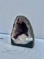 Amethist geode - 2.40kg, Verzamelen, Mineralen en Fossielen, Ophalen of Verzenden, Mineraal