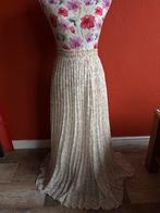 Prachtige vintage zomer/lente rok creme, bloemetjes, Ophalen of Verzenden, Zo goed als nieuw, Maat 38/40 (M), Onder de knie