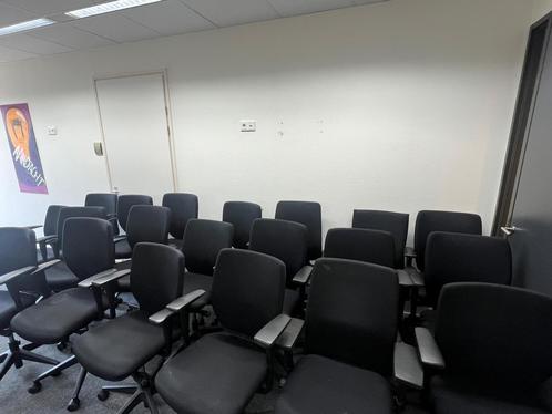 Nette bureaustoelen, Huis en Inrichting, Bureaustoelen, Zo goed als nieuw, Zwart, Ophalen