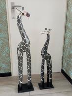 2 x houten giraffe. 100 cm en 80 cm hoog., Ophalen of Verzenden