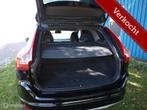Volvo XC60 AWD 2.4 5 CYL Euro6 Xenon Clima Cruise Pdc Trekha, Automaat, Gebruikt, 2000 kg, Zwart