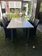 Robuste tafel met 4 stoelen, Ophalen, Zo goed als nieuw, Wicker