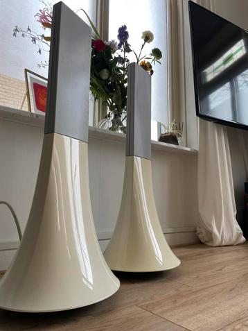 Bijzondere Philips Zikmu Parrot S+ARCK Speakers! beschikbaar voor biedingen