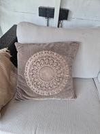 Mooi sierkussen met mandala print, Ophalen of Verzenden, Zo goed als nieuw, Beige, Vierkant
