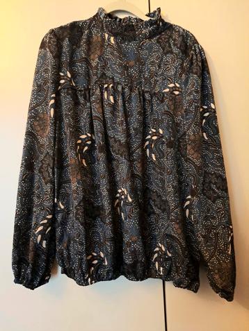 Norah blouse beschikbaar voor biedingen