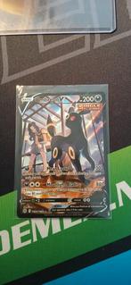 Umbreon V TG22/TG30 - Mooie kaart!, Ophalen of Verzenden, Zo goed als nieuw