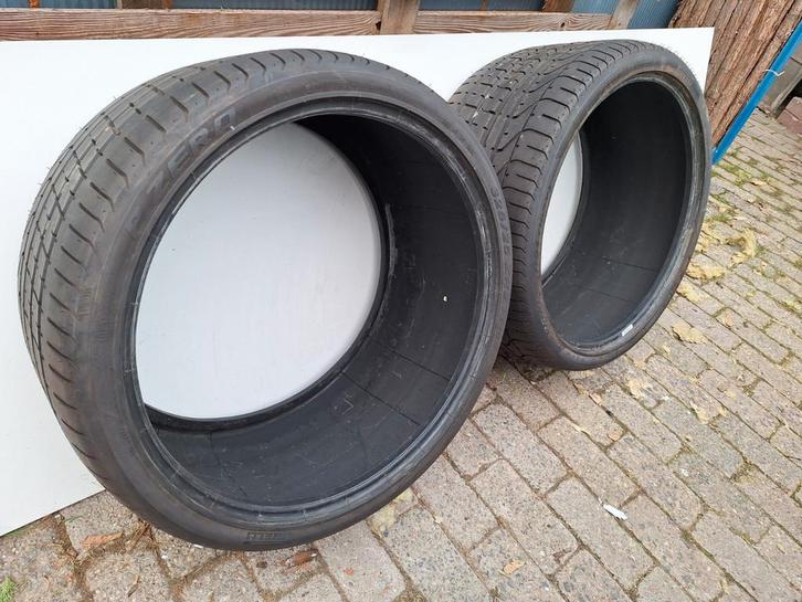 2x 325-25-21 Pirelli banden zomerbanden 325/25/21 325/25R21, Auto-onderdelen, Banden en Velgen, Band(en), Zomerbanden, 21 inch