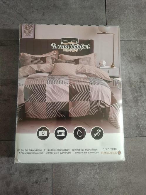 Nieuw dekbedovertrekset 240x220 (advr 95), Huis en Inrichting, Slaapkamer | Beddengoed, Nieuw, Dekbedovertrek, Tweepersoons, Overige kleuren