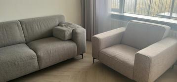 Grijze bank + Love Seat, 2 soorten poten!