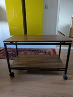 Vintage retro bijzettafel op wielen, Huis en Inrichting, Tafels | Sidetables, Ophalen, Gebruikt, 50 tot 100 cm, 25 tot 50 cm