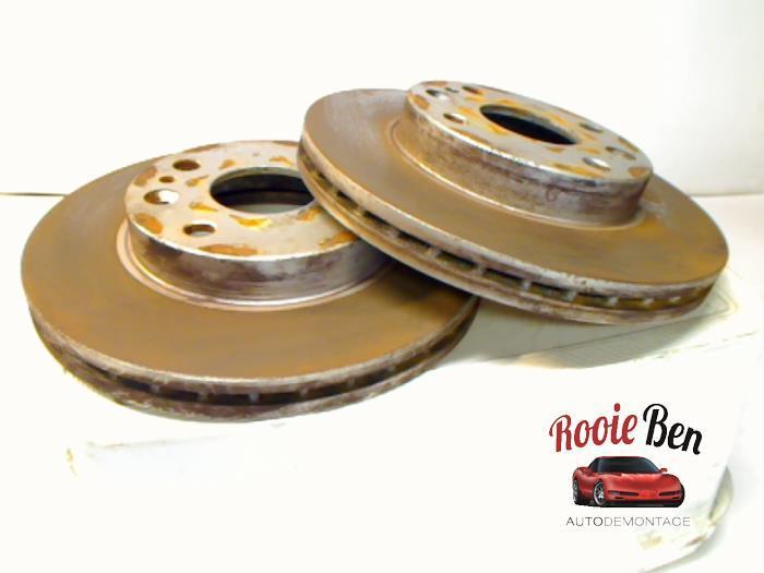 Remschijf voor van een Chevrolet Matiz, Auto-onderdelen, Remmen en Aandrijving, Chevrolet, Gebruikt, 3 maanden garantie, Ophalen of Verzenden