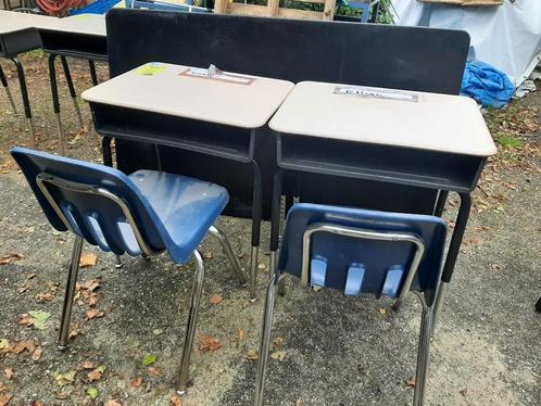 Schoolbank en tafels, Antiek en Kunst, Antiek | Meubels | Stoelen en Banken, Ophalen