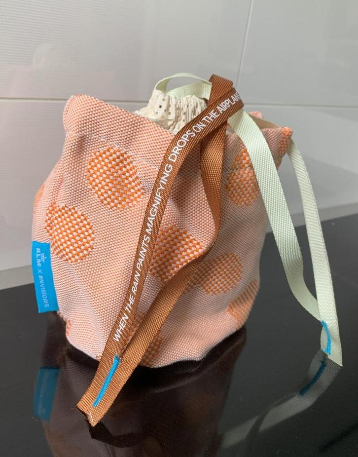 Toilettas KLM travelbag reistasje ENVISIONS met inhoud NIEUW, Verzamelen, Luchtvaart en Vliegtuigspotten, Nieuw, Overige typen