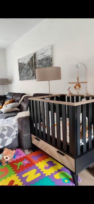 Interbaby box lancaster met lade zwart met visgraatmotief beschikbaar voor biedingen