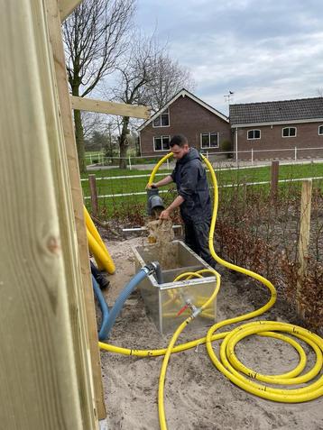 Waterpuls, waterput slaan, grondwater puls, puntstuk, bron beschikbaar voor biedingen